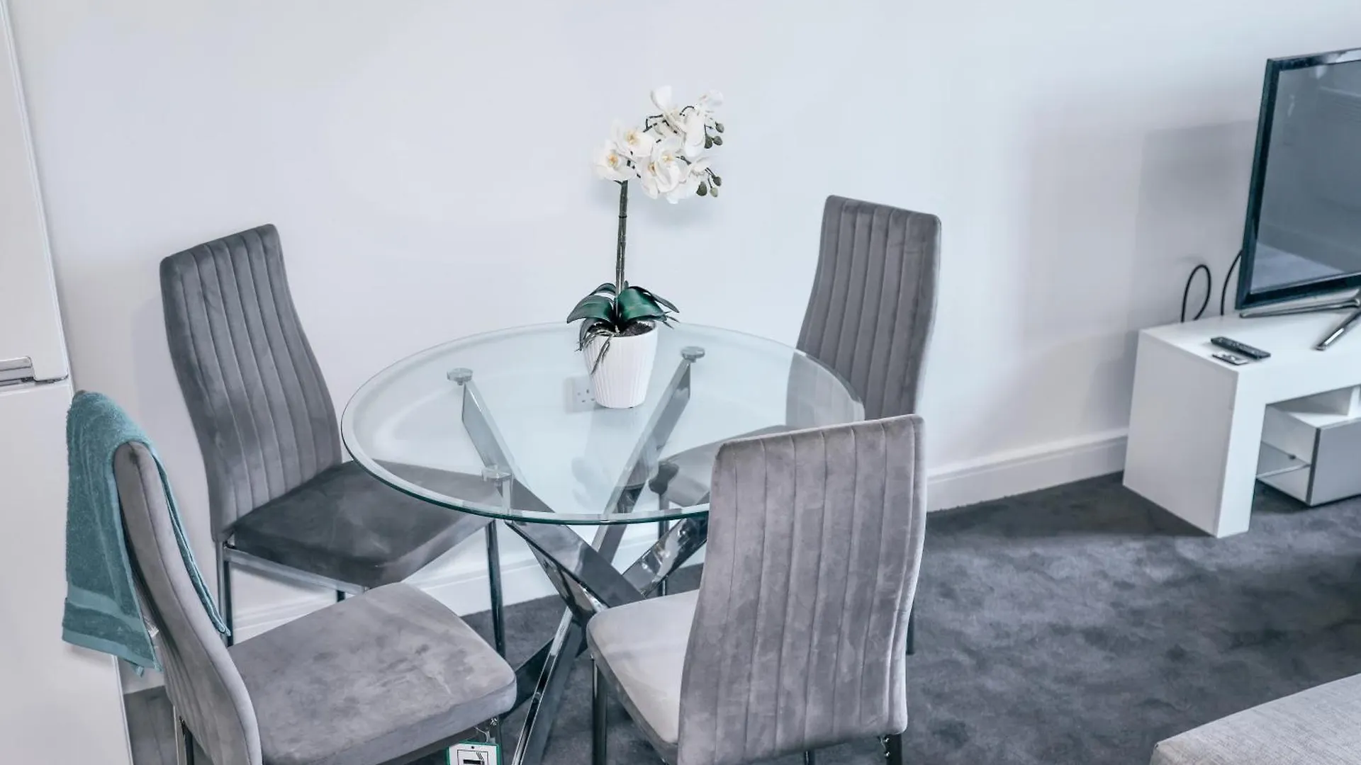 Nottingham Brand New 1Br Apt W/ Full Kitchen City 0*,